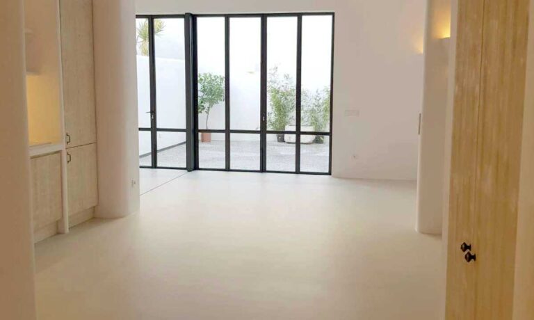 Mikrozementboden auf Fußbodenheizung in Palma de Mallorca